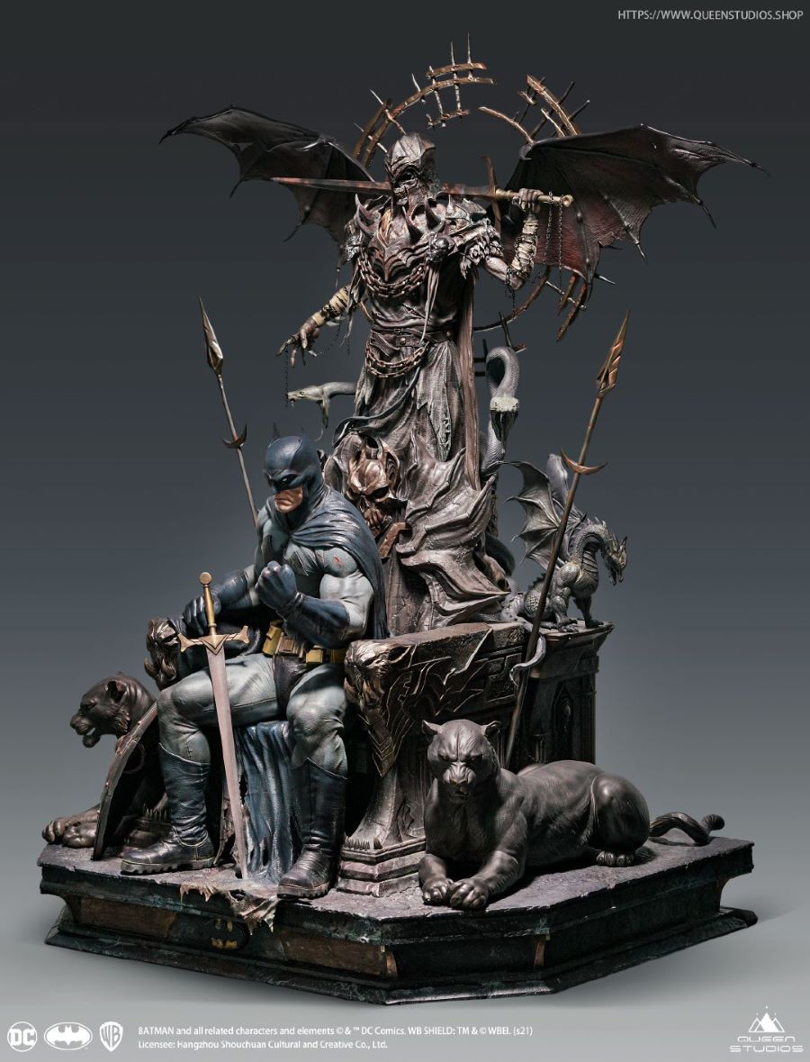 Batman on Throne - Comic Statue