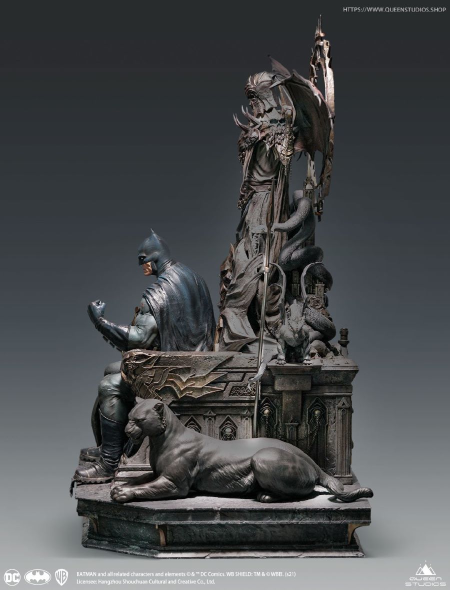 Batman on Throne - Comic Statue