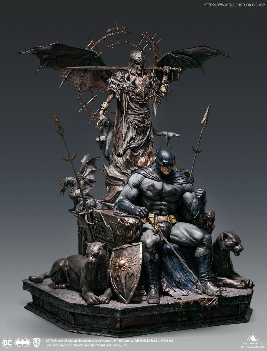 Batman on Throne - Comic Statue