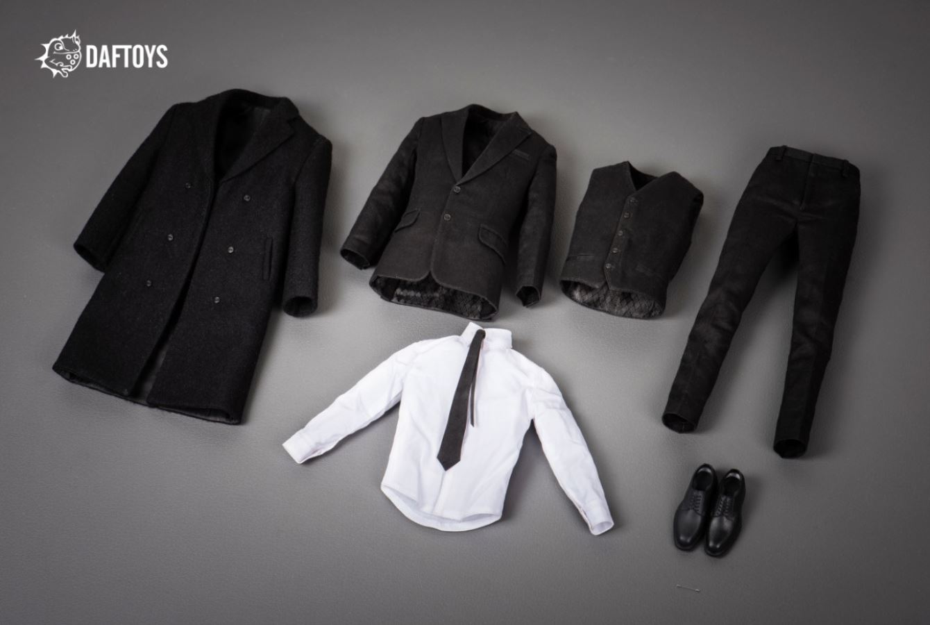 1/6 large suit