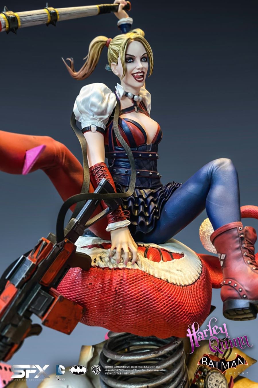 Arkham Asylum - Harley Quinn 1/8