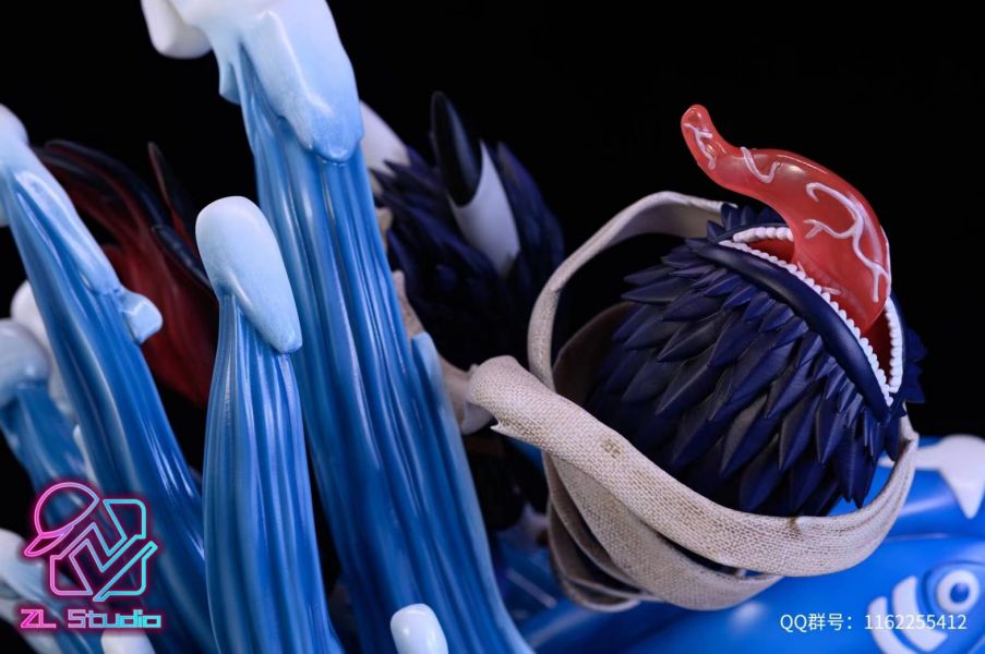 Pikachu cos Kisame Hoshigaki