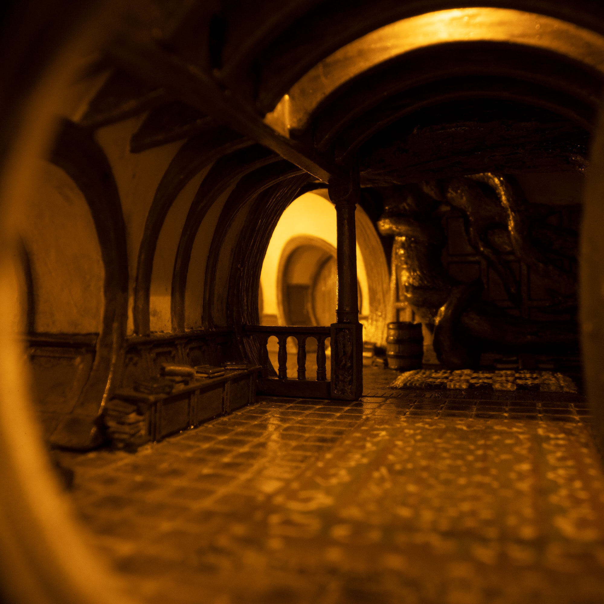 Bag End on the Hill (The Lord of the Rings : The Fellowship of the Ring)