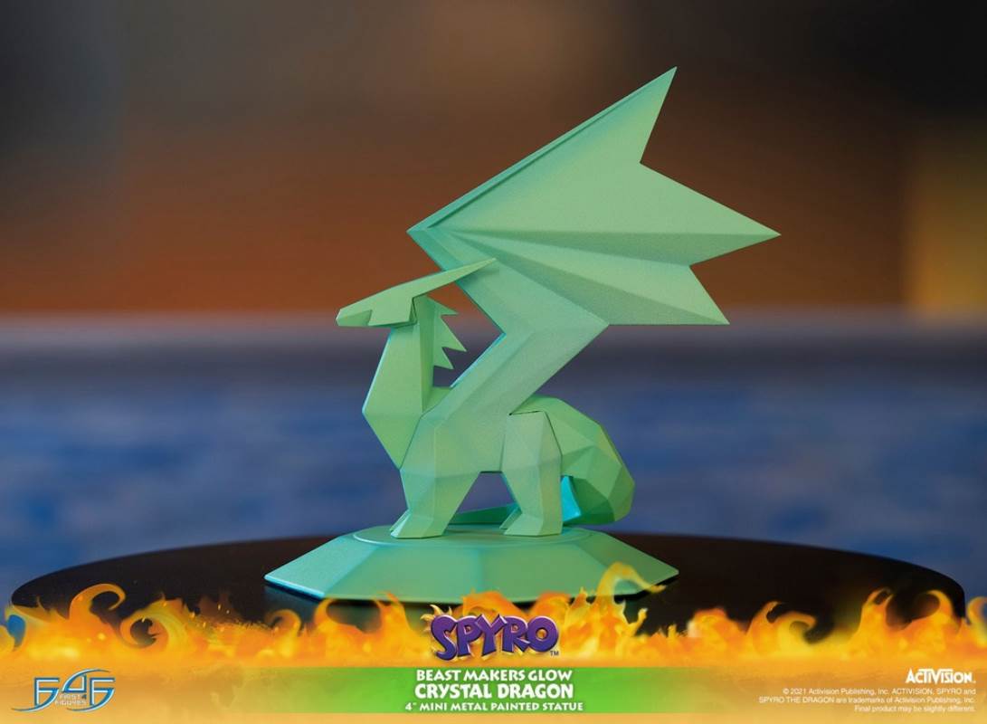 SPYRO THE DRAGON-DREAMWEAVER PURPLE CRYSTAL DRAGON