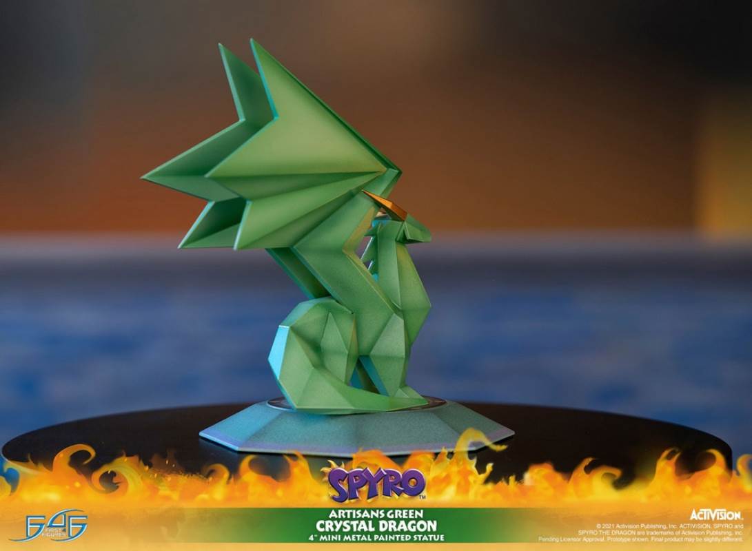 SPYRO THE DRAGON-DREAMWEAVER PURPLE CRYSTAL DRAGON