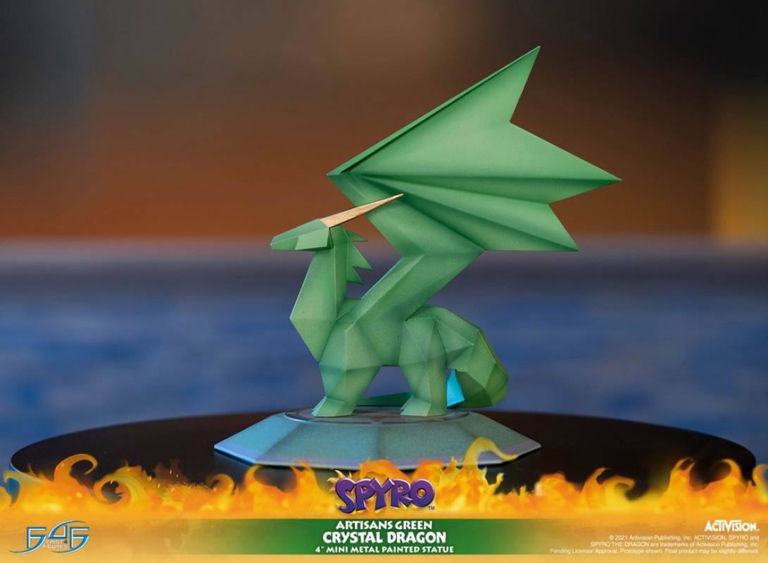 SPYRO THE DRAGON-DREAMWEAVER PURPLE CRYSTAL DRAGON