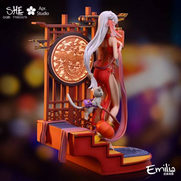 Emilya - RE: Life in a Different World from Zero