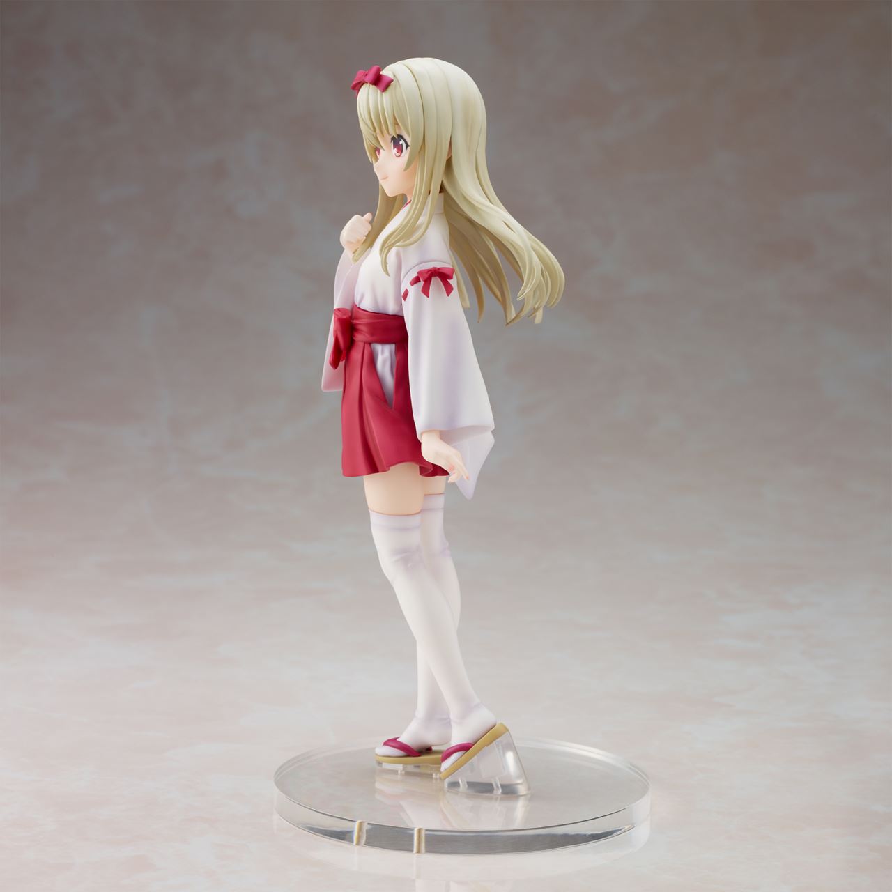 Fate / kaleid liner Prisma Illya: Prisma Phantasm - Illyasviel von Einzbern