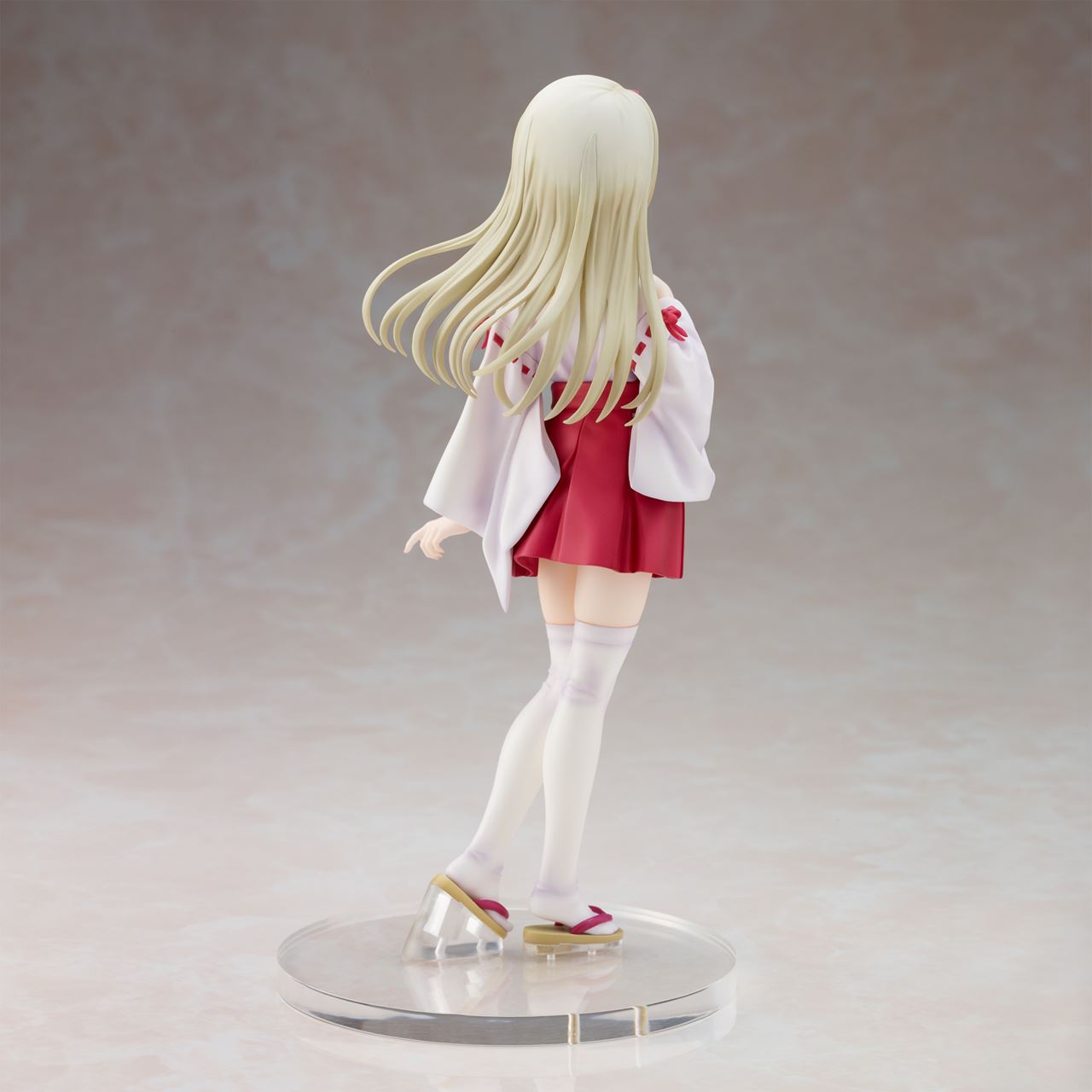 Fate / kaleid liner Prisma Illya: Prisma Phantasm - Illyasviel von Einzbern