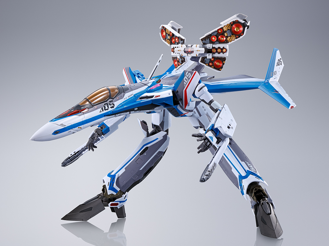 DX Chogokin Movie version VF-31J Siegfried (Hayate Immelman machine)
