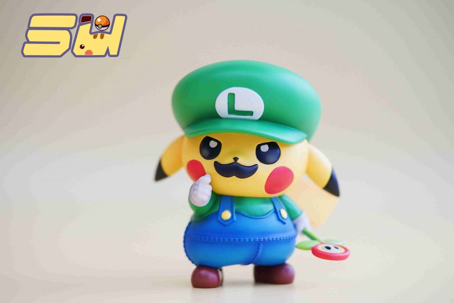 Pikachu cos Mario