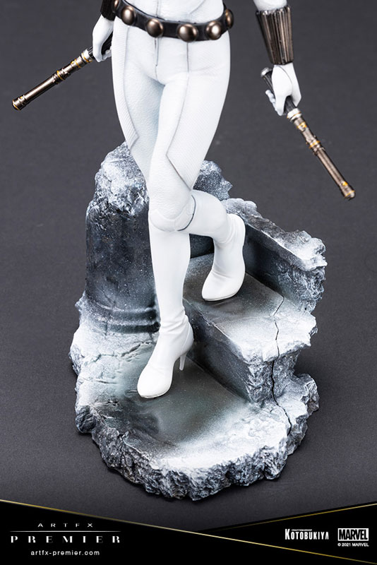 ARTFX PREMIER MARVEL UNIVERSE Black Widow White Costume Edition 1/10