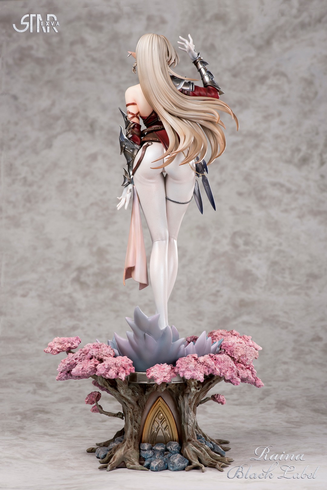 Black Label series statue - Rena