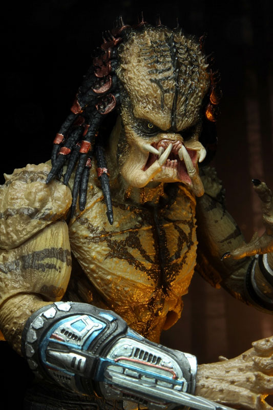 THE PREDATOR/ Unarmored Assassin Predator 7 Inch Action Figure