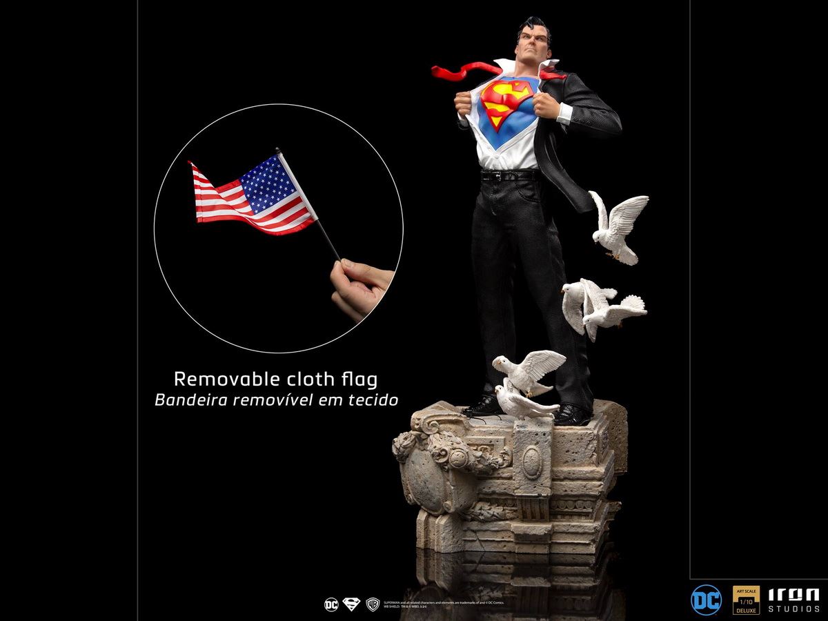 Clark Kent Deluxe Statue – DC Comics – Art Scale 1/10