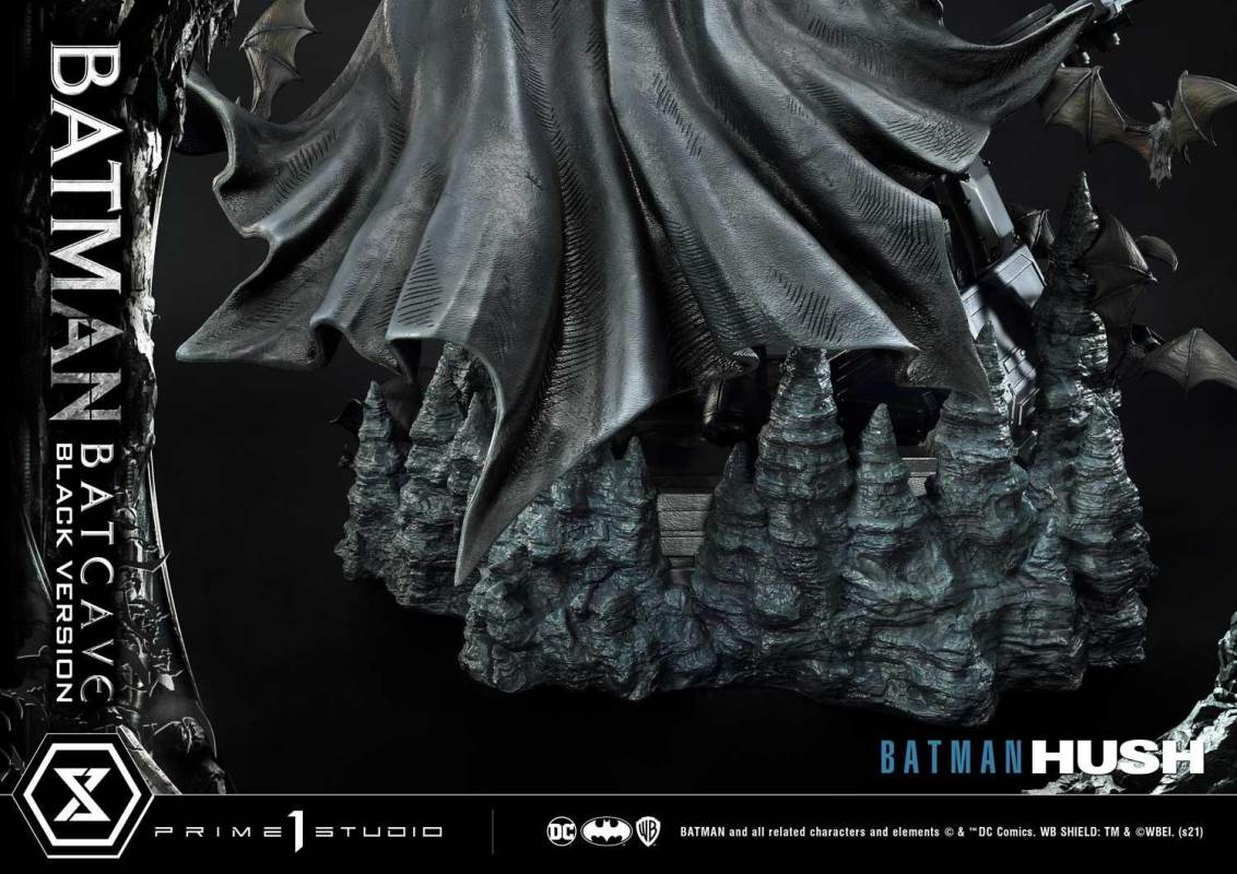 Batman: Hush (Comics) Batman Batcave Black Version
