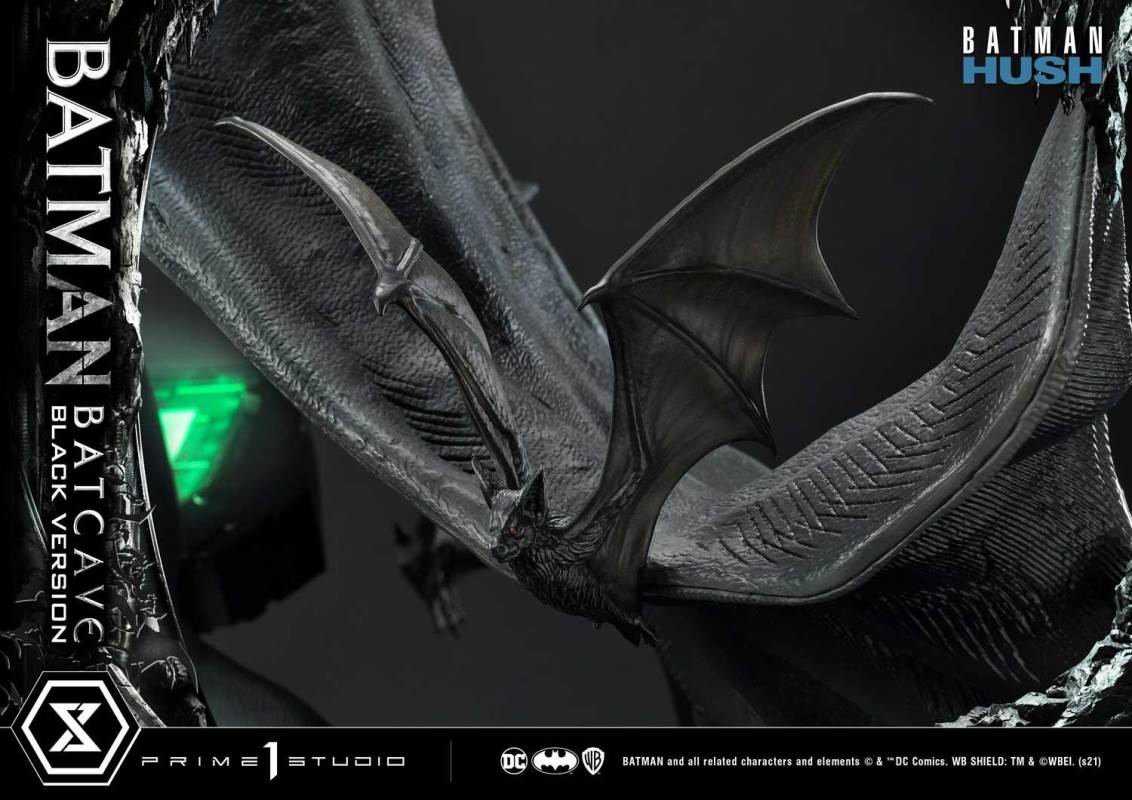 Batman: Hush (Comics) Batman Batcave Black Version