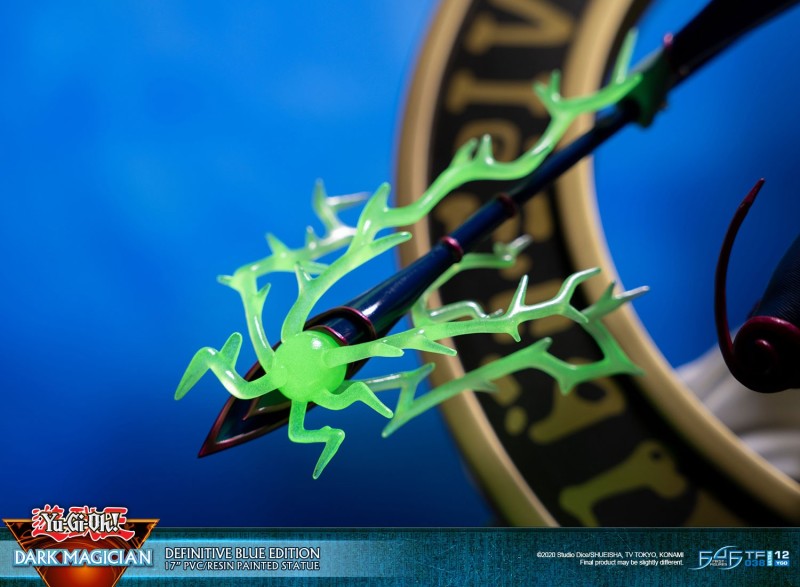 YU-GI-OH! – DARK MAGICIAN (EXCLUSIVE PURPLE/BLUE EDITION, DEFINITIVE PURPLE/BLUE EDITION)