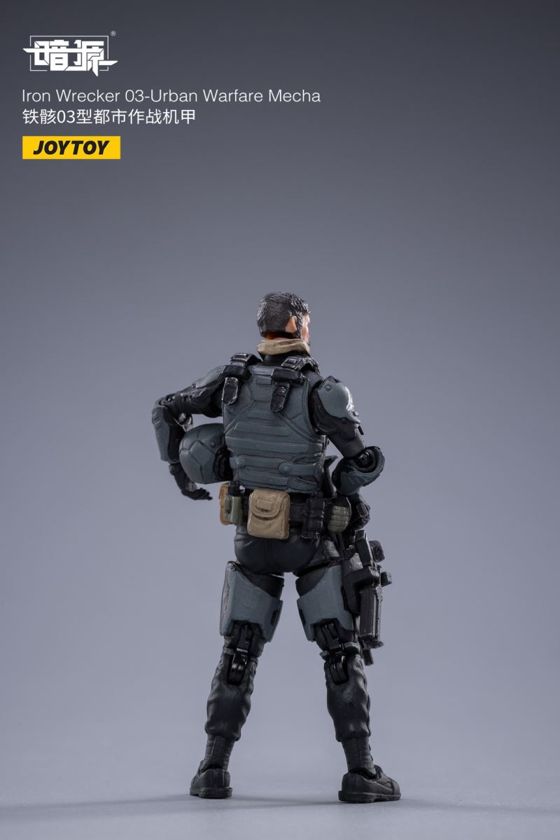 Iron Skeleton 03 Urban Combat Mech & Iron Skeleton 04 Heavy Armor 1/25
