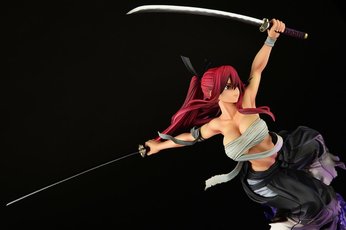 Erza Scarlet Samurai-Light Flame Manjo-ver (Red / Jet Black)