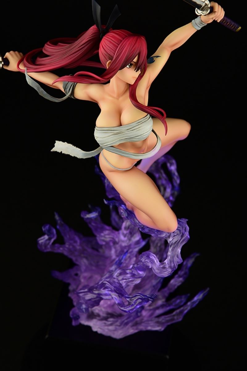 Erza Scarlet Samurai-Light Flame Manjo-ver (Red / Jet Black)