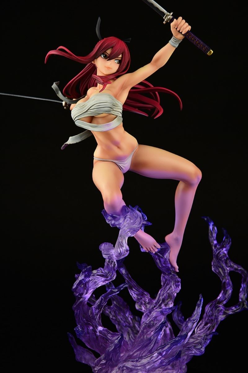 Erza Scarlet Samurai-Light Flame Manjo-ver (Red / Jet Black)