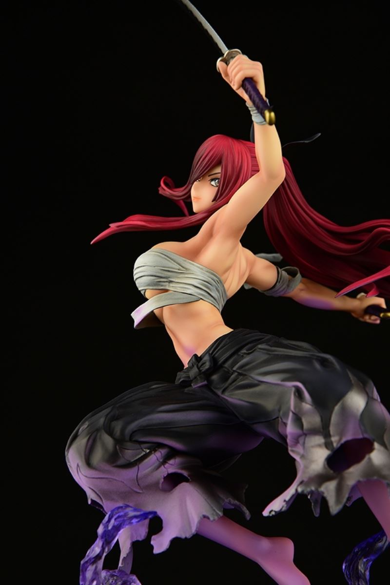 Erza Scarlet Samurai-Light Flame Manjo-ver (Red / Jet Black)