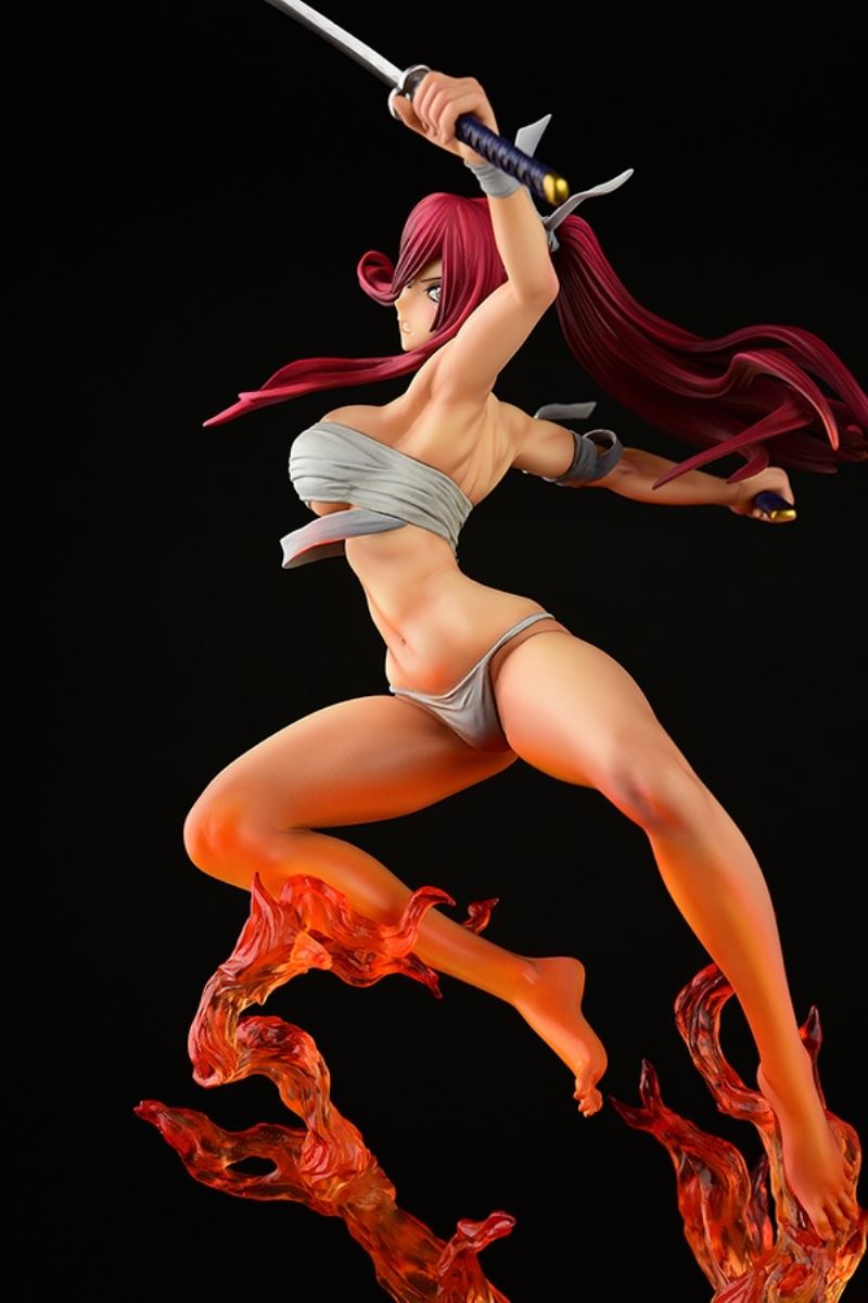 Erza Scarlet Samurai-Light Flame Manjo-ver (Red / Jet Black)