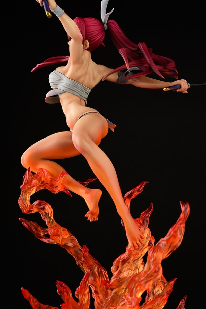 Erza Scarlet Samurai-Light Flame Manjo-ver (Red / Jet Black)