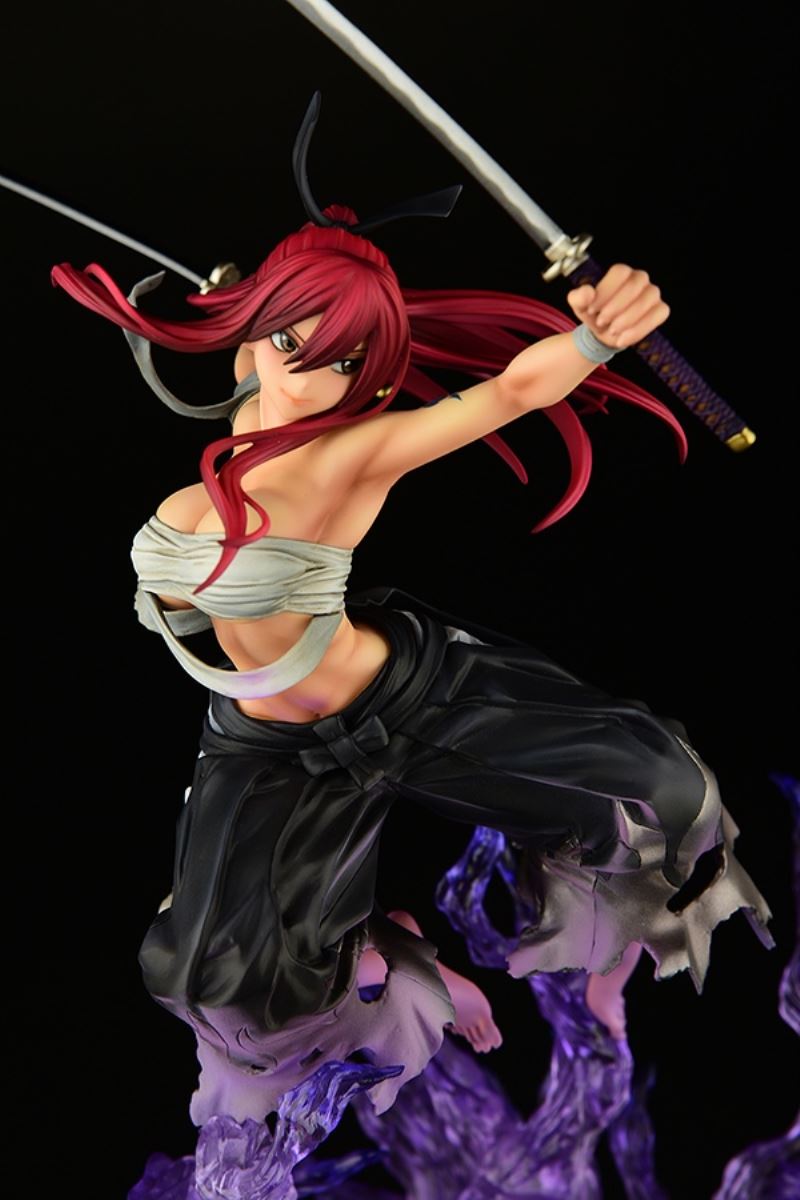 Erza Scarlet Samurai-Light Flame Manjo-ver (Red / Jet Black)