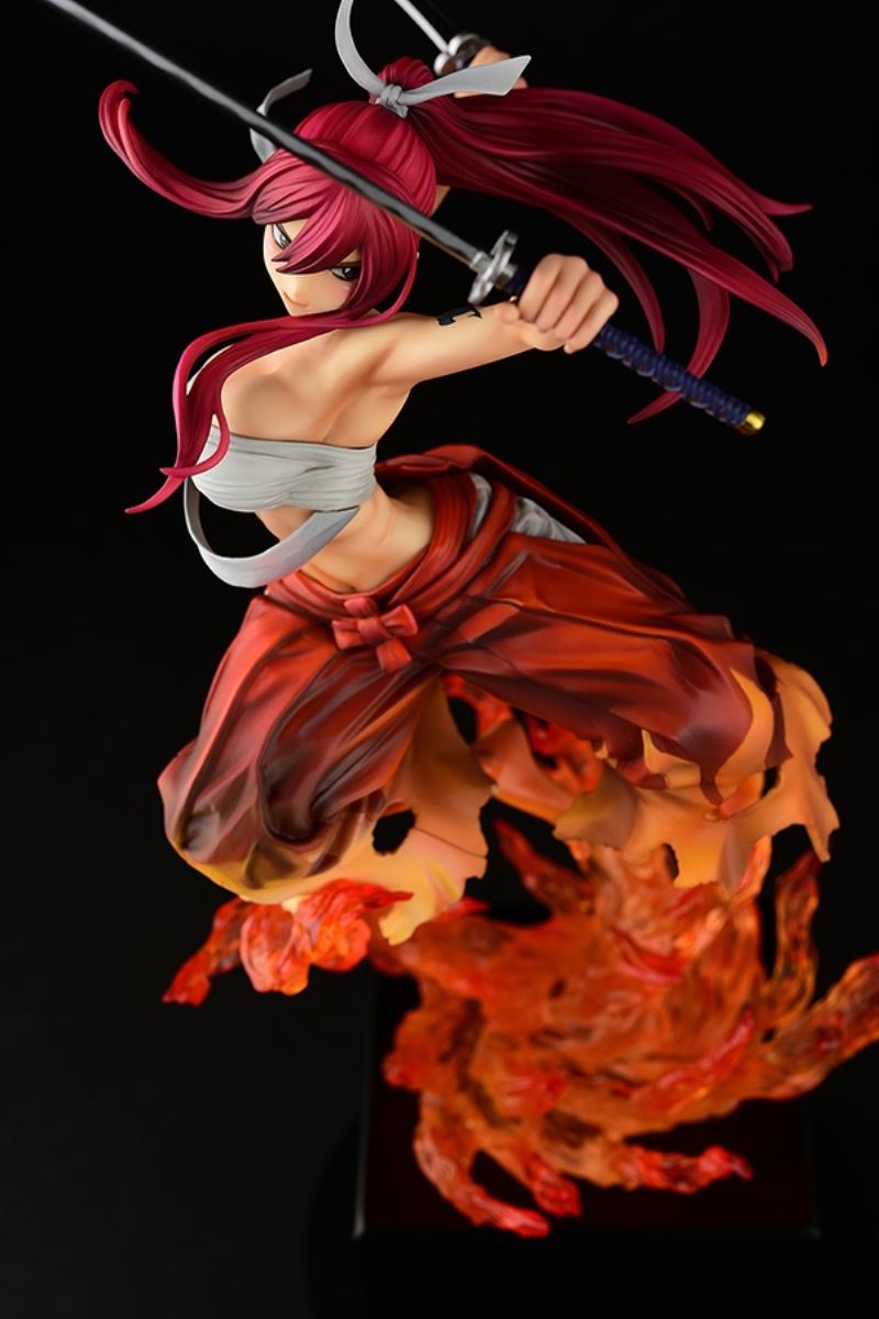 Erza Scarlet Samurai-Light Flame Manjo-ver (Red / Jet Black)
