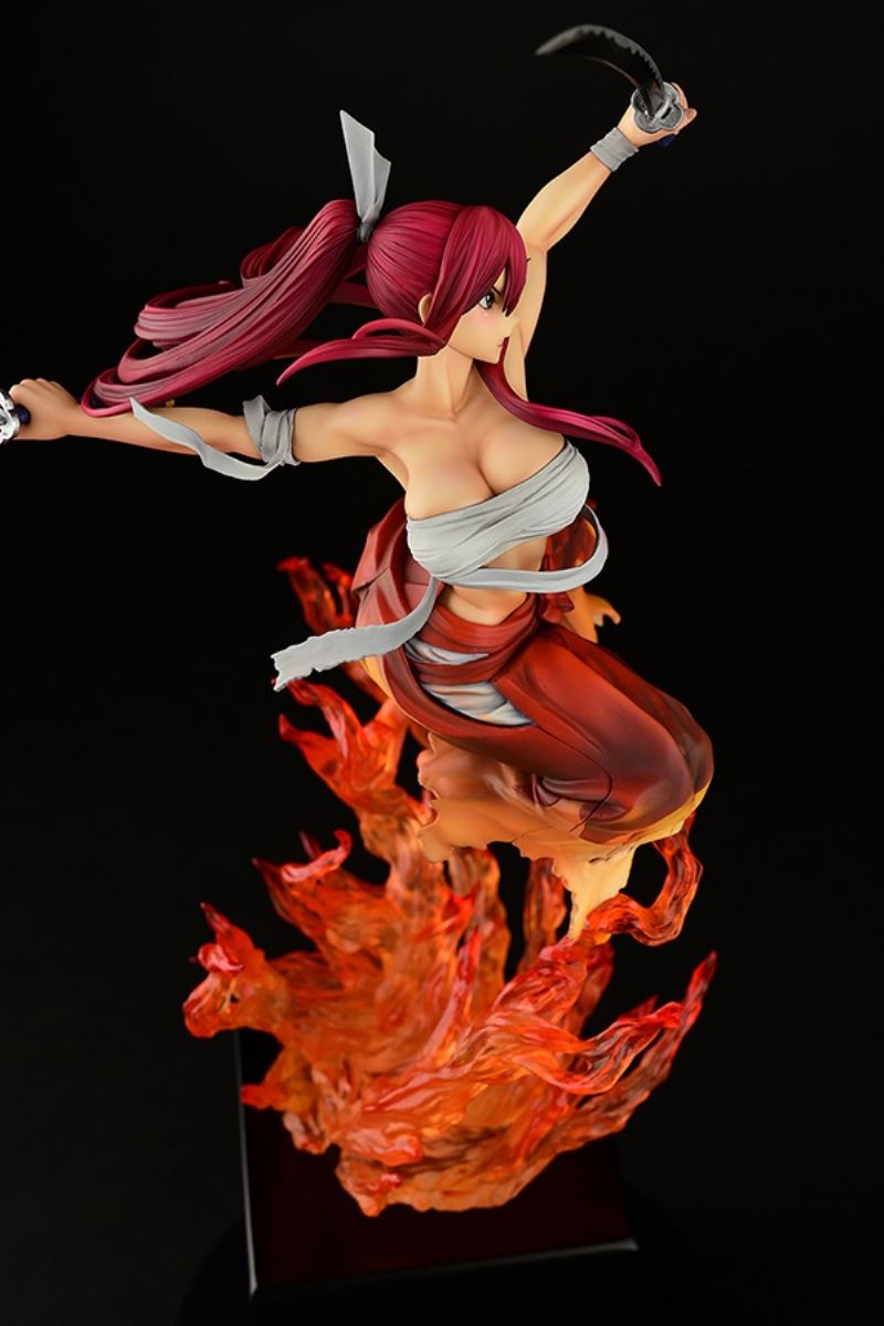 Erza Scarlet Samurai-Light Flame Manjo-ver (Red / Jet Black)