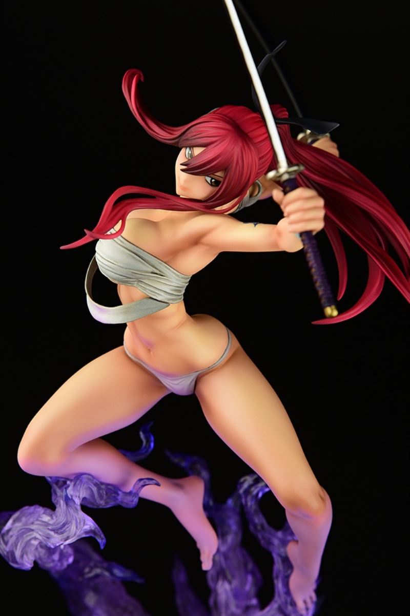 Erza Scarlet Samurai-Light Flame Manjo-ver (Red / Jet Black)