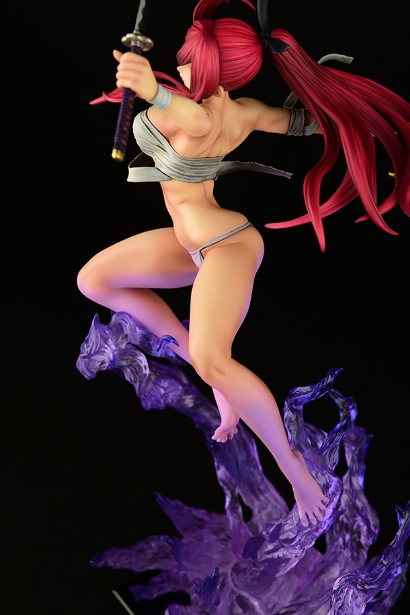 Erza Scarlet Samurai-Light Flame Manjo-ver (Red / Jet Black)