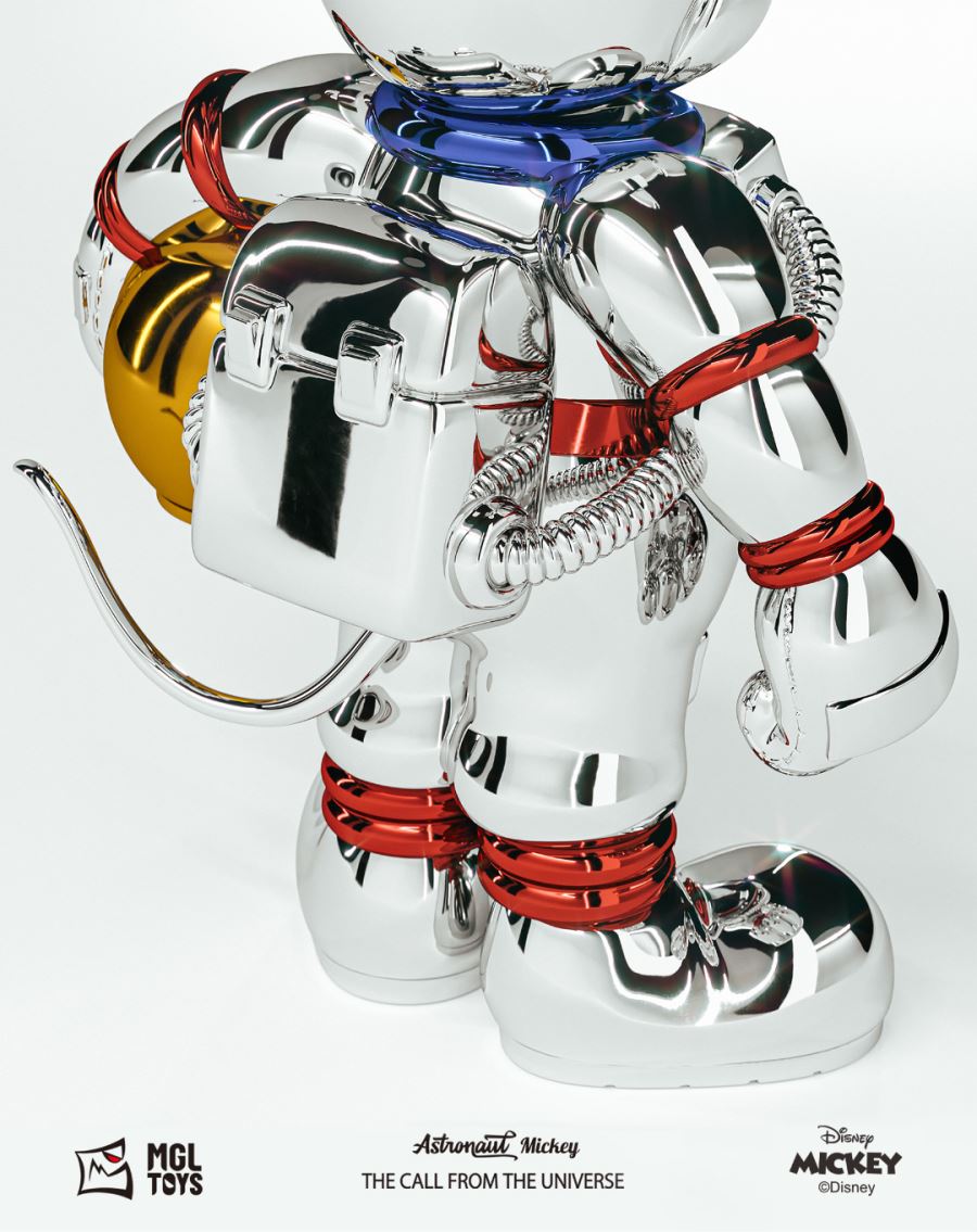 Astronaut Mickey – The call from the Universe 