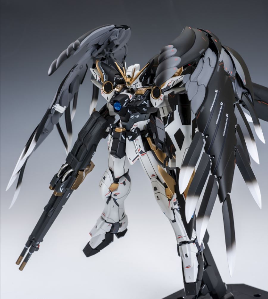 Bandai MG Wing Gundam Zero [Re colored Black Swan ver.]