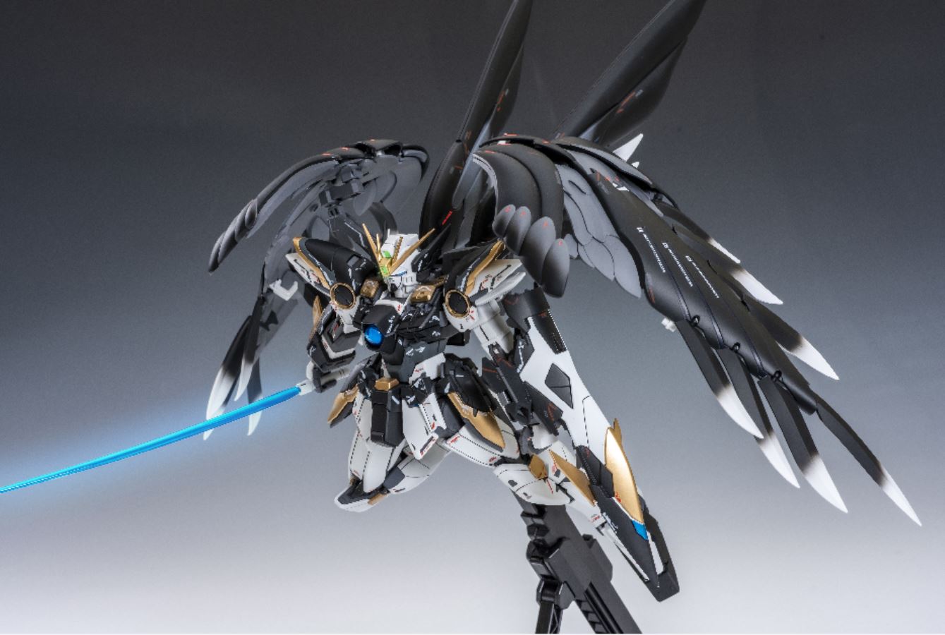 Bandai MG Wing Gundam Zero [Re colored Black Swan ver.]