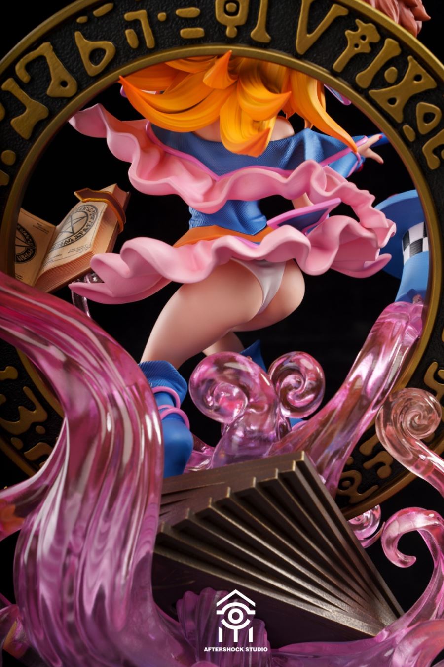 Dark Magician Girl – Yu Gi Oh!