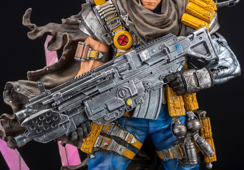 Cable FINE ART STATUE Signature Series Feat. Kucharek Brothers