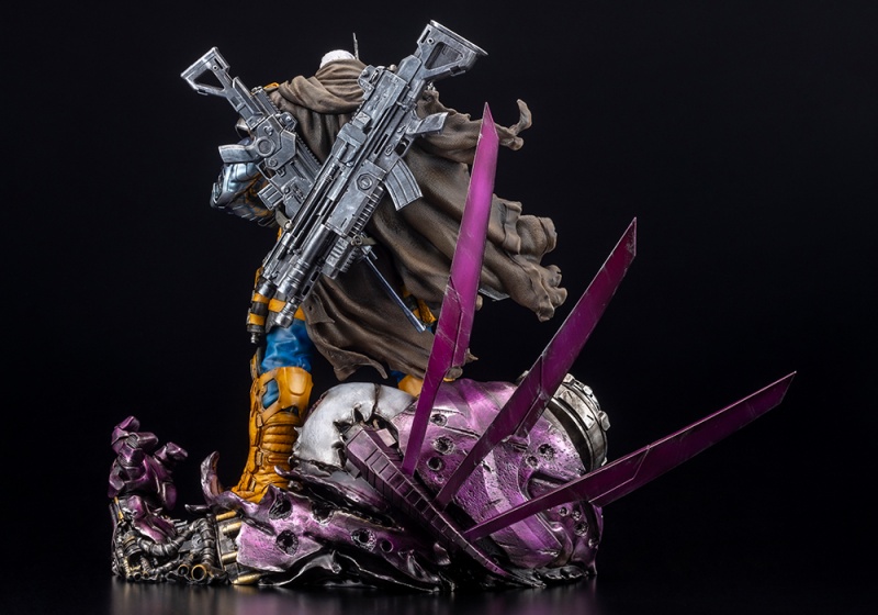 Cable FINE ART STATUE Signature Series Feat. Kucharek Brothers