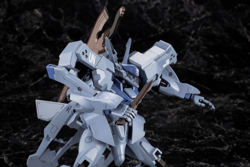 Muv-Luv Alternative 1/144 SHIRANUI ISUMI VALKYRIES