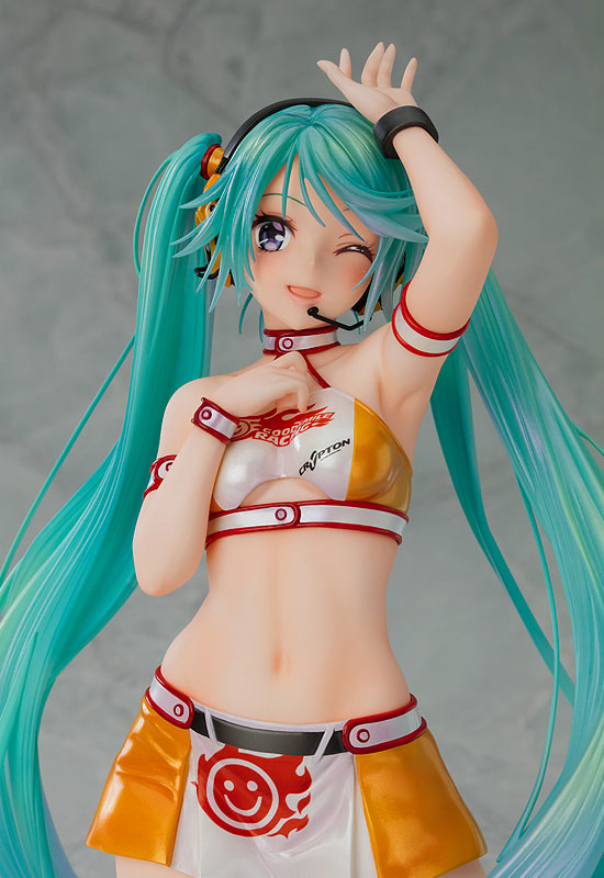 Hatsune Miku GT Project Racing Miku 2010Ver. Art by Kentaro Yabuki 1/7