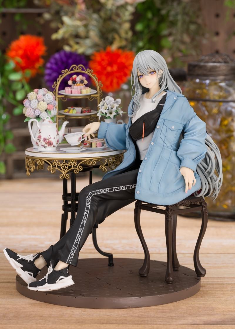 NIJISANJI Higuchi Kaede (spring clothes)