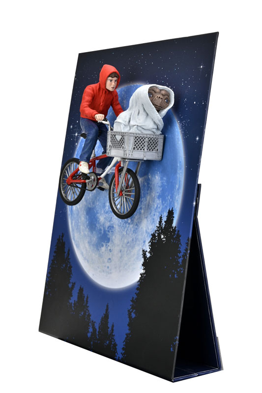 E.T. / E.T. & Elliott 40th Anniversary Display