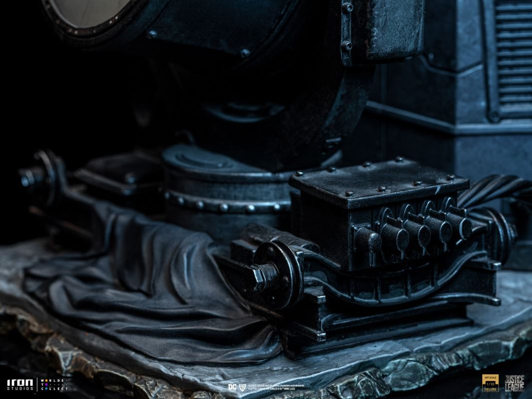 Batman on Batsignal Deluxe 1/10