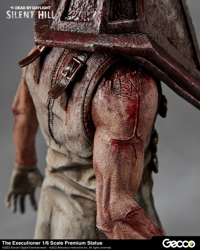 ONE:12 COLLECTIVE Red Pyramid Thing - Silent Hill 2