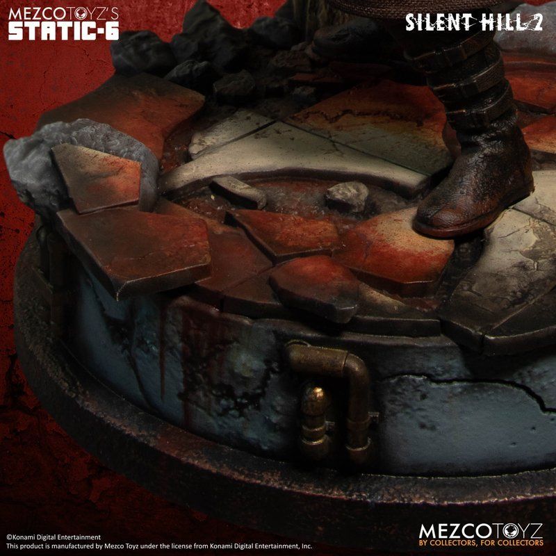 ONE:12 COLLECTIVE Red Pyramid Thing - Silent Hill 2