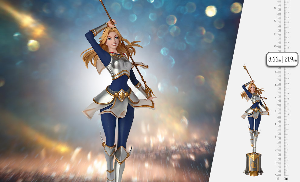 Lux: The Lady of Luminosity Figure Pen