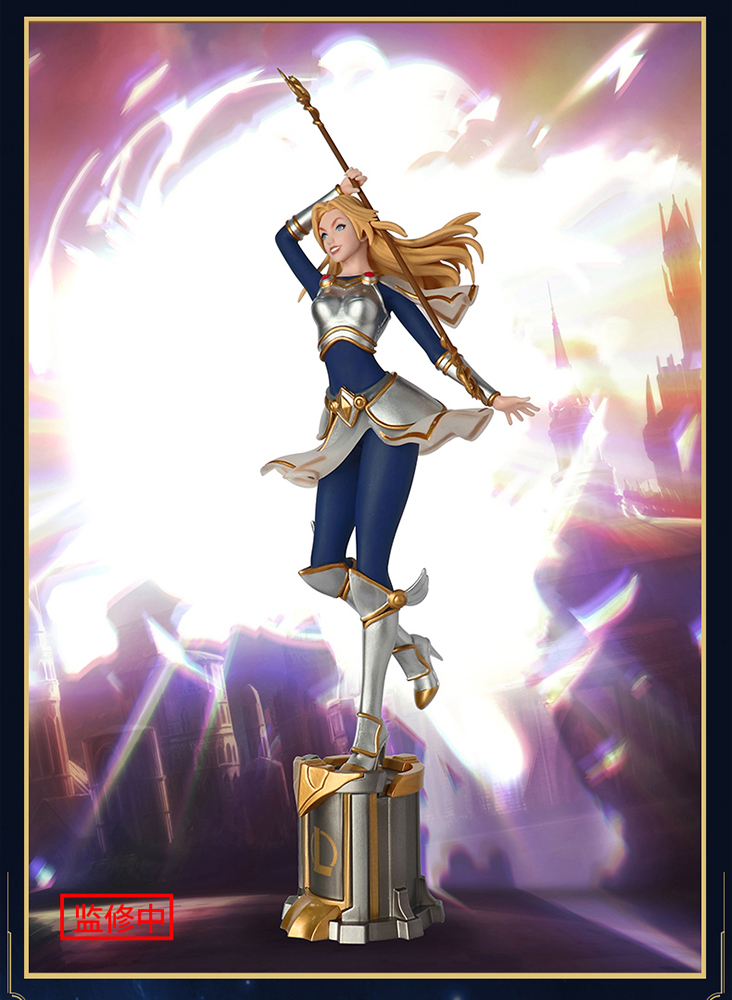 Lux: The Lady of Luminosity Figure Pen