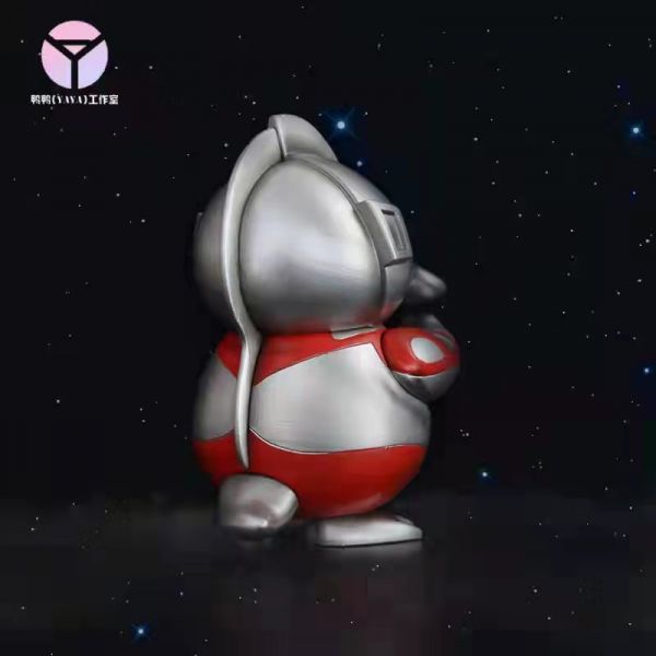 Psyduck cos Ultraman - Pokemon